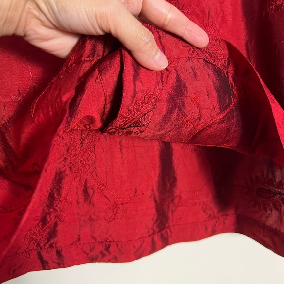 Dressbarn Womens Rich Red Button Down Shirt 100% Pure Silk Floral Paisley Preppy - Picture 4 of 14